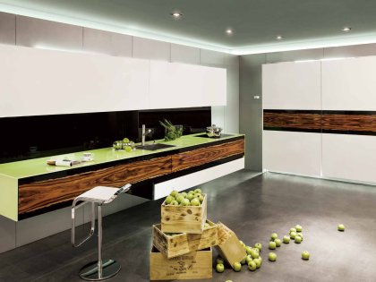 KITCHENS~326 / 德国高端橱柜品牌厨房场景 | 现代风格厨房 | 白色调 | 厨柜布局=L型+脑袋